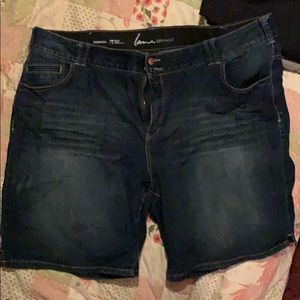 Women’s jean shorts